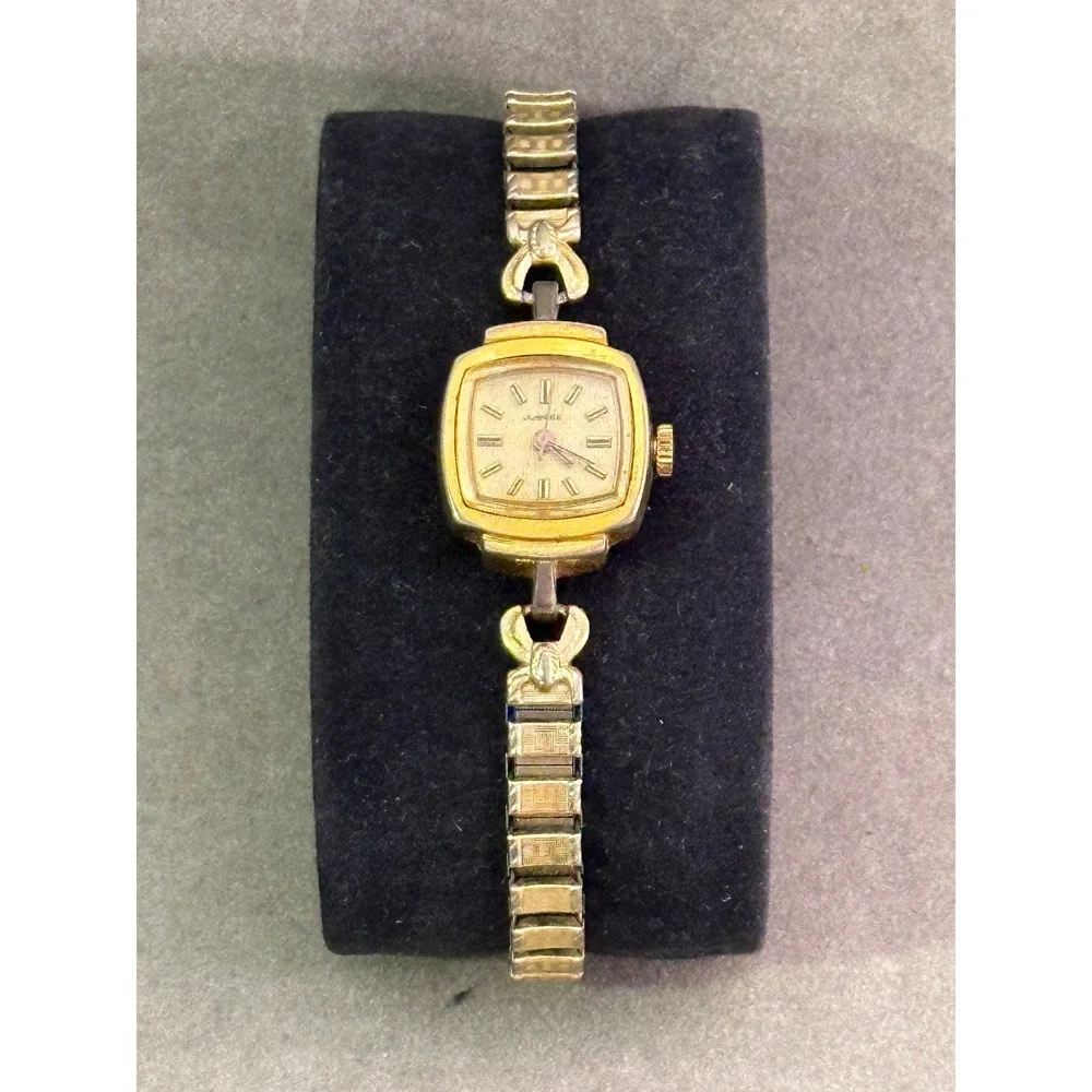 Vintage Jubilee Womens‎ Gold Tone Square Cocktail Watch Expansion Band 12 2576